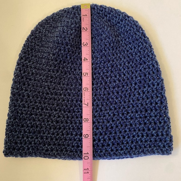 Men's Navy Blue Crochet Beanie - Picture 4 of 5